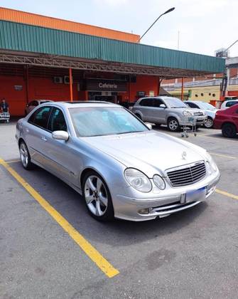 MERCEDES-BENZ E 320 3.2 AVANTGARDE V6 GASOLINA 4P AUTOMÁTICO